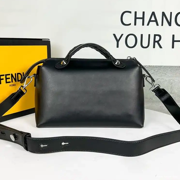 Cheap Logo Bag Calf In Medium Black ROMA The Boston Leather By Fendi Way 0531